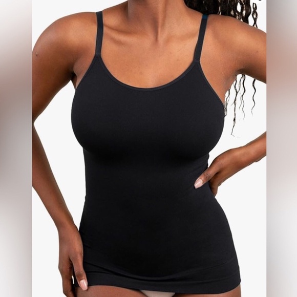 Empetua by Shapermint Scoop Neck Cami - Picture 5 of 14